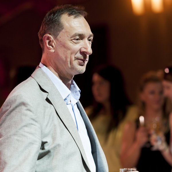 20150702140106__REW2886