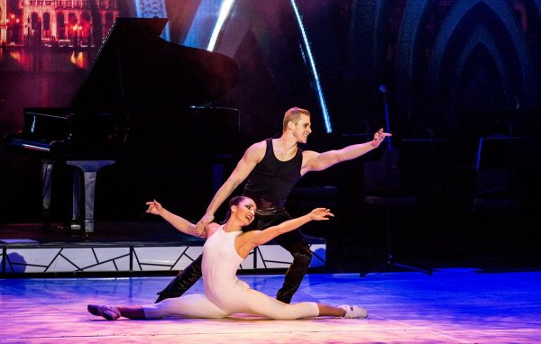 grandfinale_03_show_web_151231_nmp_030